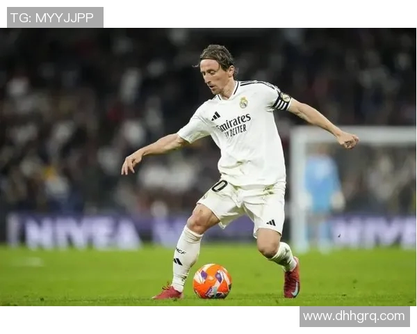 皇马7号足球明星的传奇故事与辉煌成就揭秘